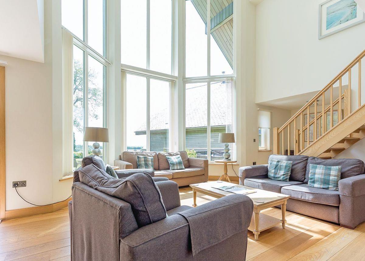 شارد Swandown Lodges المظهر الخارجي الصورة