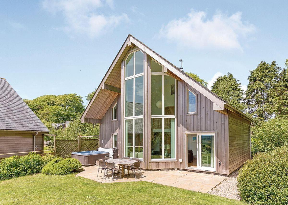 شارد Swandown Lodges المظهر الخارجي الصورة