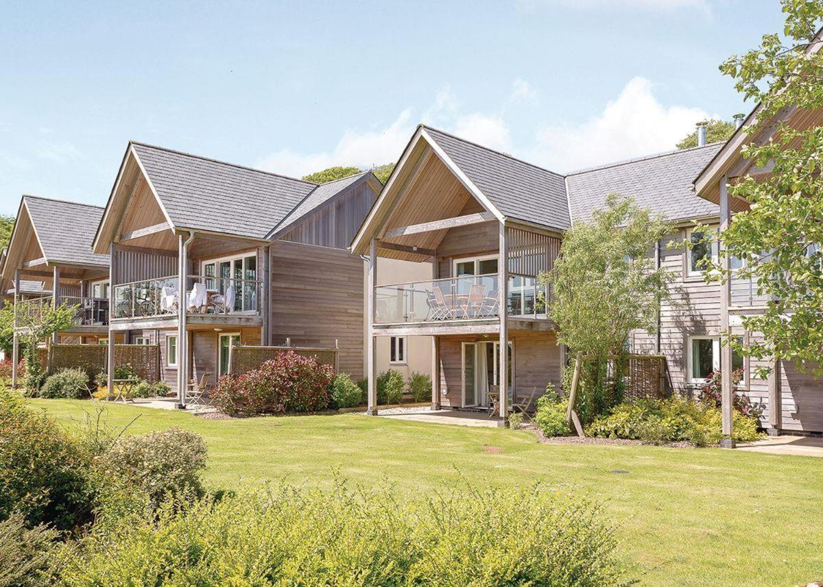 شارد Swandown Lodges المظهر الخارجي الصورة