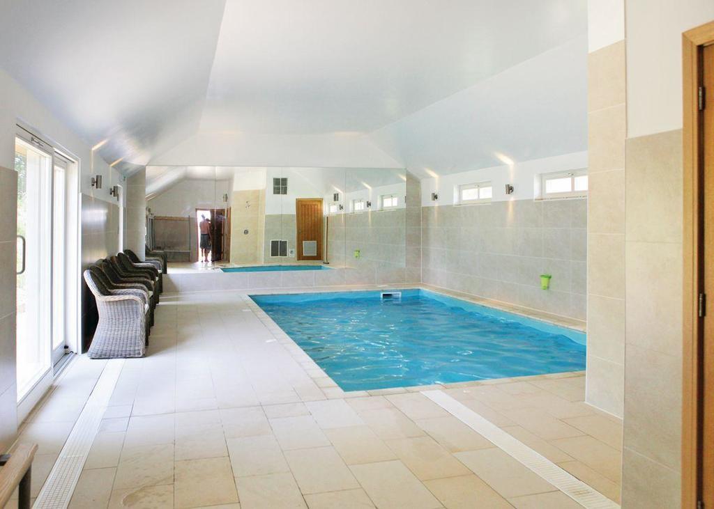 شارد Swandown Lodges المظهر الخارجي الصورة