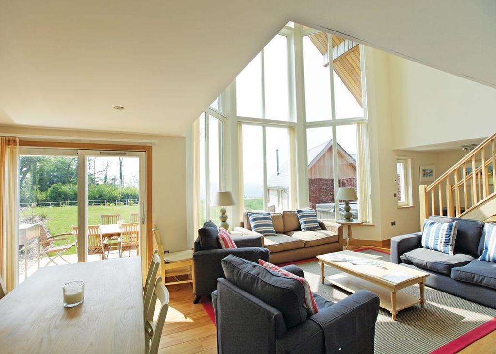 شارد Swandown Lodges المظهر الخارجي الصورة